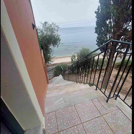 Marina Apartment Перама Екстериор снимка