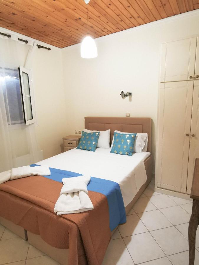 Marina Apartment Перама Екстериор снимка