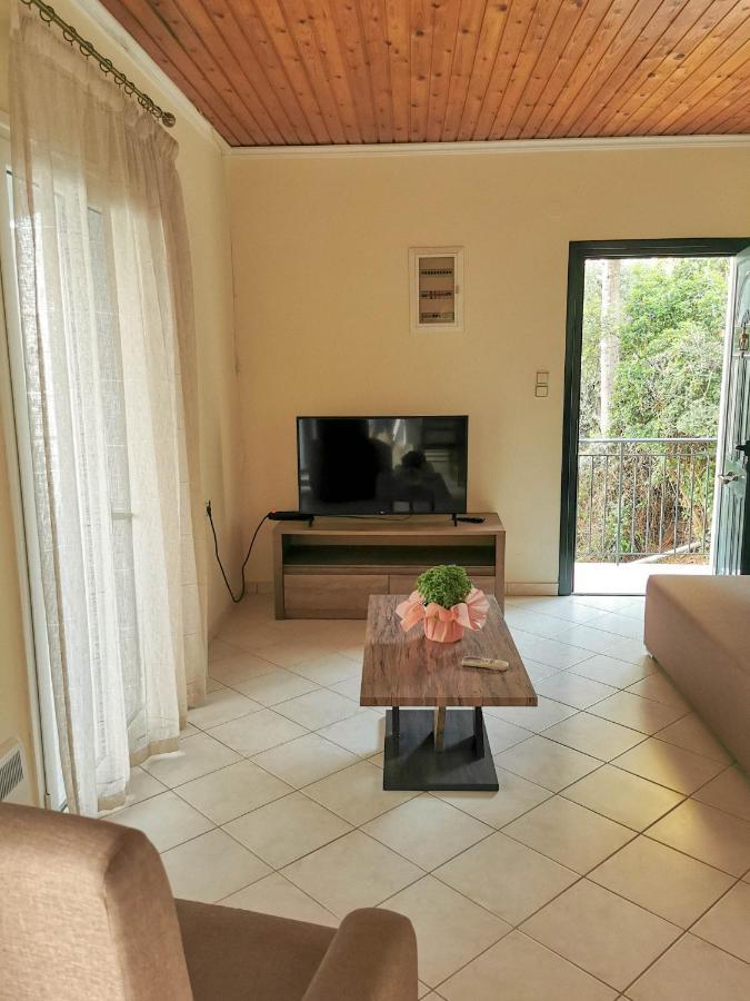 Marina Apartment Перама Екстериор снимка