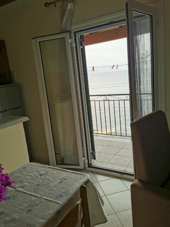 Marina Apartment Перама Екстериор снимка